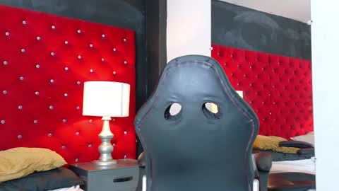 Snapshot of stefano_moretti chatting on 06/28/26, 04:29 S T E F A N O online show from 06/28/26, 04:29