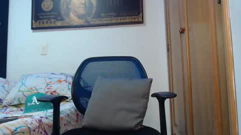 Snapshot of stefanodangelo01 chatting on 11/06/25, 02:07 stefanodangelo01 online show from 11/06/25, 02:07