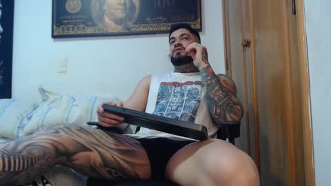 Snapshot of stefanodangelo01 chatting on 11/16/25, 03:01 stefanodangelo01 online show from 11/16/25, 03:01