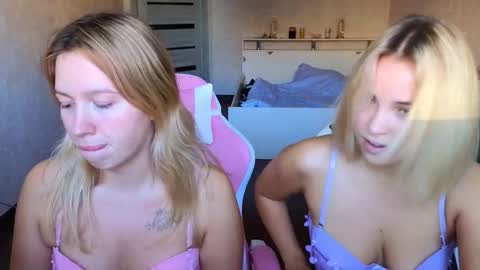 stefany_and_bettany online show from 10/08/25, 01:42
