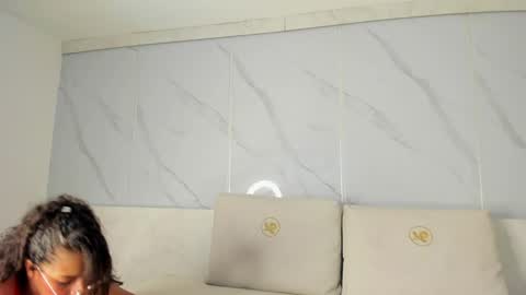 Stefany Lure online show from 05/19/26, 07:31