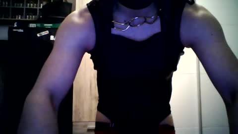 steffaniemoosbach online show from 11/27/25, 05:48