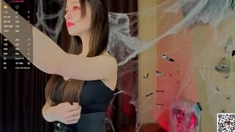 Snapshot of steffanimor chatting on 10/31/25, 08:21 Becky steff online show from 10/31/25, 08:21