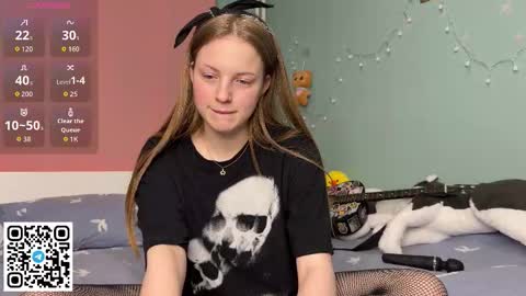 STEFI  Streams every day from 10 PM GTM1  online show from 03/26/26, 06:35