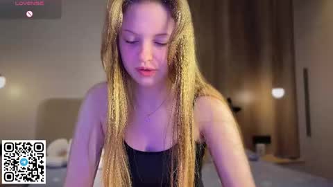 Snapshot of steffi_meoww chatting on 05/25/26, 12:16 STEFI Streams every day from 10 PM GTM1 online show from 05/25/26, 12:16