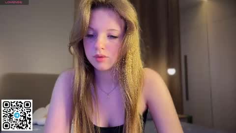 Snapshot of steffi_meoww chatting on 06/08/26, 01:28 STEFI Streams every day from 10 PM GTM1 online show from 06/08/26, 01:28