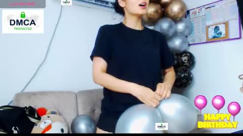 Stefany online show from 10/10/25, 09:03