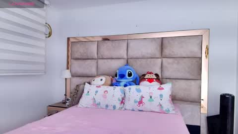 Stefany online show from 06/29/26, 12:06