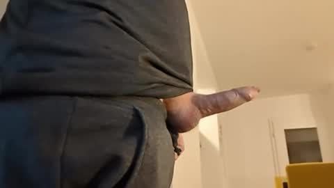 Snapshot of steha1975 chatting on 10/20/25, 03:34 steha1975 online show from 10/20/25, 03:34