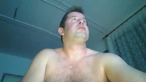 steki038434 online show from 10/25/25, 11:10