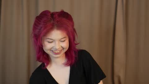 Snapshot of stela_vanila chatting on 10/22/25, 12:44 Stella online show from 10/22/25, 12:44