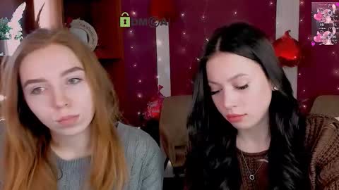 stella_flower online show from 02/18/26, 06:09