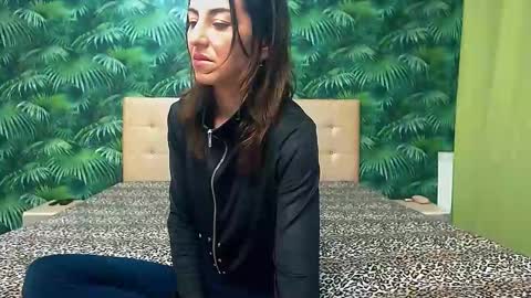 Snapshot of stella_john chatting on 01/03/25, 05:50 Stella John online show from 01/03/25, 05:50