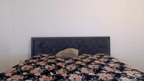 Snapshot of stella_john chatting on 09/20/25, 05:19 Stella John online show from 09/20/25, 05:19