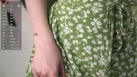 Stella online show from 10/04/25, 09:07