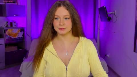 Snapshot of stella_pretty0 chatting on 10/02/25, 12:23 Stella online show from 10/02/25, 12:23