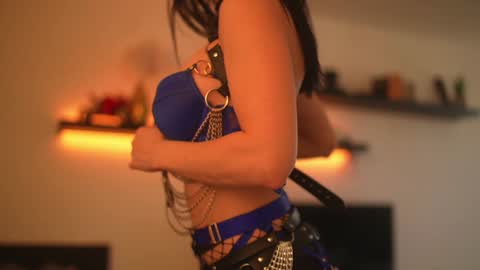 Snapshot of stella_shock chatting on 12/17/24, 12:00 Stella online show from 12/17/24, 12:00