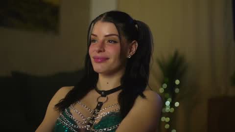 Snapshot of stella_shock chatting on 01/17/25, 06:26 Stella online show from 01/17/25, 06:26