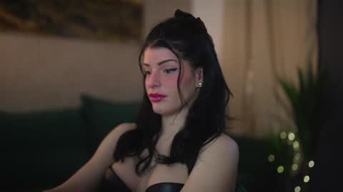 Snapshot of stella_shock chatting on 01/20/25, 06:53 Stella online show from 01/20/25, 06:53