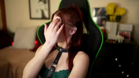 Stella online show from 04/07/26, 04:29