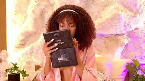 S T E L L A online show from 02/12/26, 11:00