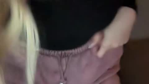 Stella Bella online show from 11/13/25, 12:09