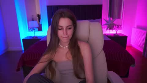 stellahoneywell online show from 03/27/26, 01:55