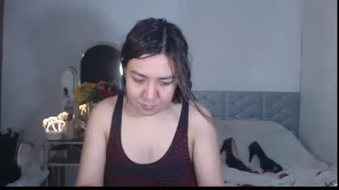 Snapshot of stellahugets chatting on 10/13/25, 11:21 Stella online show from 10/13/25, 11:21