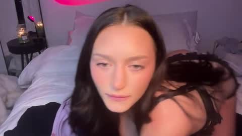 Stella Kay online show from 03/29/26, 02:00