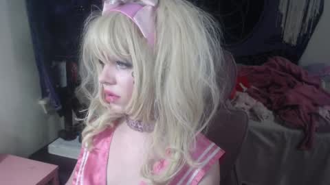 Snapshot of stellalocke chatting on 09/12/25, 10:26 StellaLocke online show from 09/12/25, 10:26