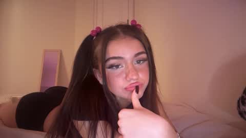 stellapearl online show from 10/02/25, 07:26