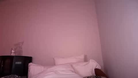 stellapearl online show from 10/12/25, 07:46