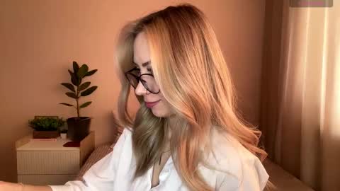 Alexia online show from 02/05/26, 07:57