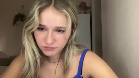 Snapshot of stellaraexox chatting on 01/13/25, 12:19 stellaraexox online show from 01/13/25, 12:19