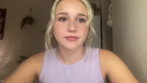 Snapshot of stellaraexox chatting on 01/30/25, 02:38 stellaraexox online show from 01/30/25, 02:38