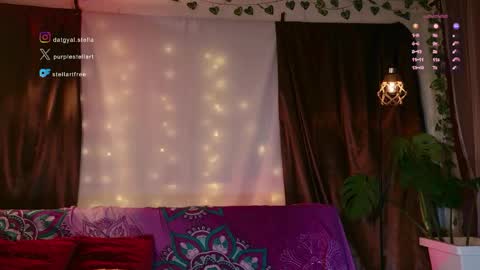 stellart_ online show from 04/21/26, 02:37