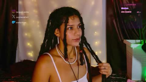 stellart_ online show from 06/05/26, 02:51