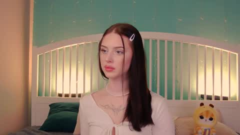 Snapshot of stellary_shy chatting on 12/10/24, 05:55 Stellary online show from 12/10/24, 05:55