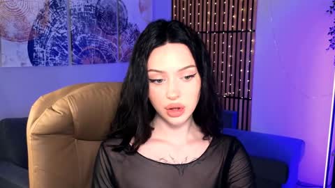 Snapshot of stellary_shy chatting on 12/23/24, 12:52 Stellary online show from 12/23/24, 12:52