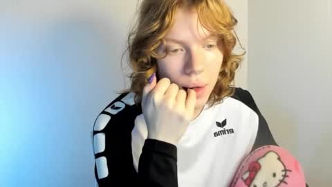 S T E L L A online show from 10/14/25, 08:15