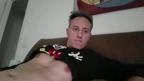 Snapshot of sten015 chatting on 12/31/24, 06:59 sten015 online show from 12/31/24, 06:59