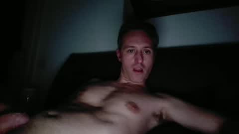 Snapshot of sten015 chatting on 01/23/25, 04:15 sten015 online show from 01/23/25, 04:15