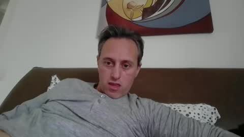 Snapshot of sten015 chatting on 02/05/25, 02:37 sten015 online show from 02/05/25, 02:37