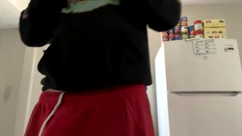 Snapshot of stepbro18 chatting on 09/24/25, 03:04 Honestly Im a slut I have a high sex drive and I love talking to people off this platform online show from 09/24/25, 03:04