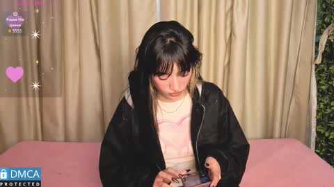 Snapshot of stepha_ chatting on 10/30/25, 11:11 Stepha online show from 10/30/25, 11:11