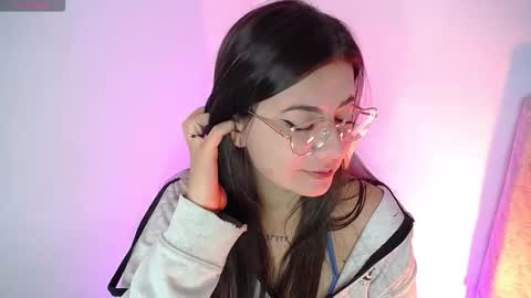 Emma online show from 09/26/25, 07:01