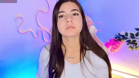 Emma online show from 02/11/26, 01:43