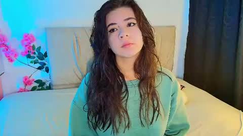 Snapshot of stepha_sweet chatting on 07/08/26, 04:06 Emma online show from 07/08/26, 04:06