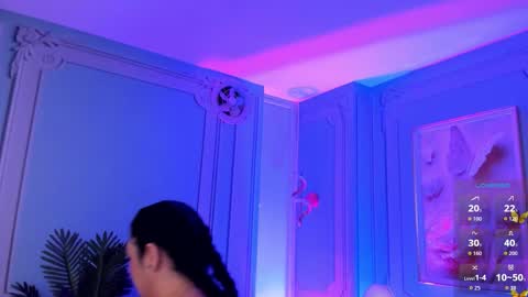         online show from 10/31/25, 02:56