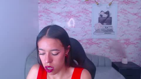 Stephania online show from 10/04/25, 02:53